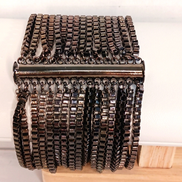 Pewter Silver Chain Bracelet - Picture 2 of 6